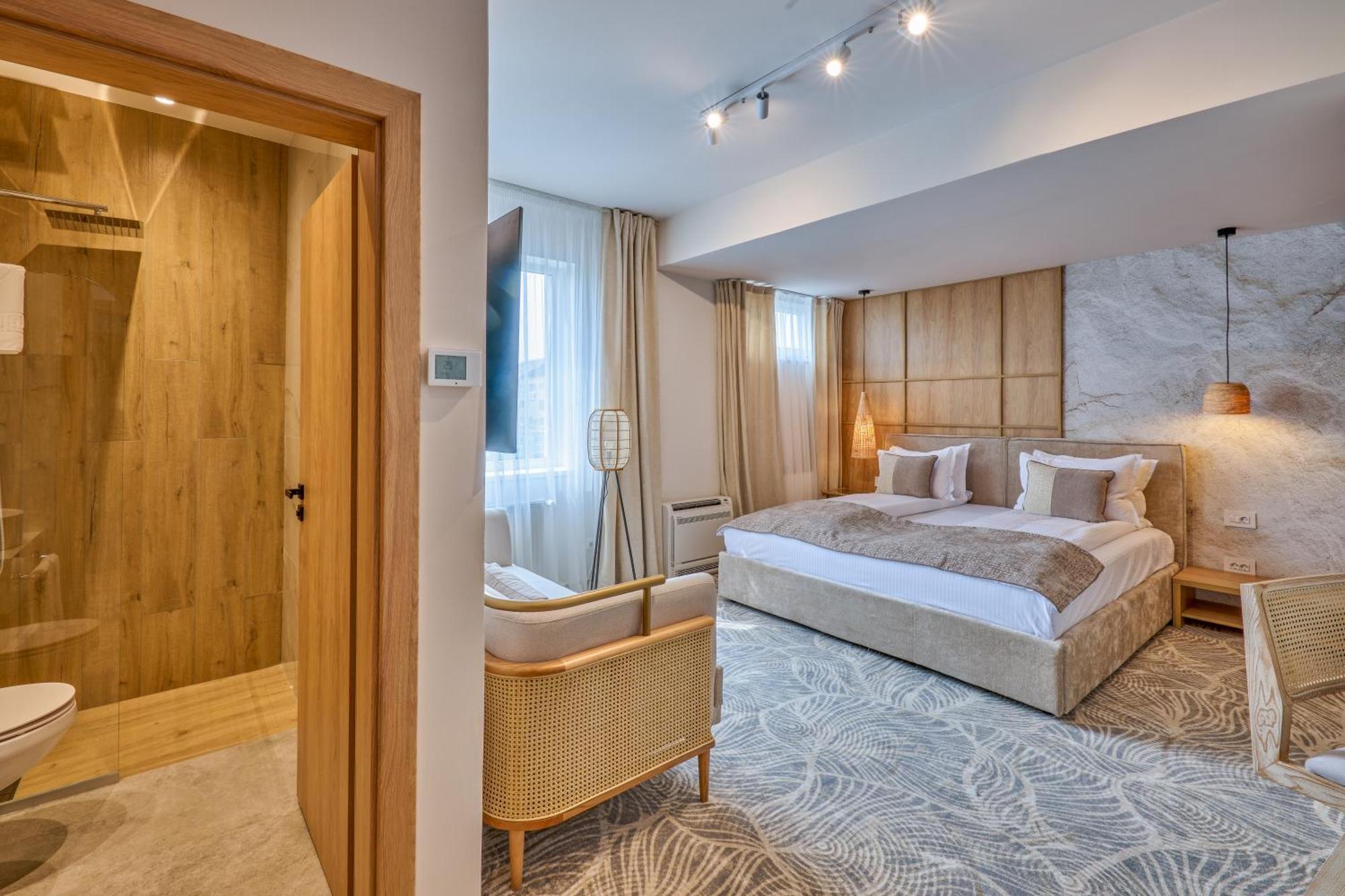 Hotel Serenity تيميشورا المظهر الخارجي الصورة