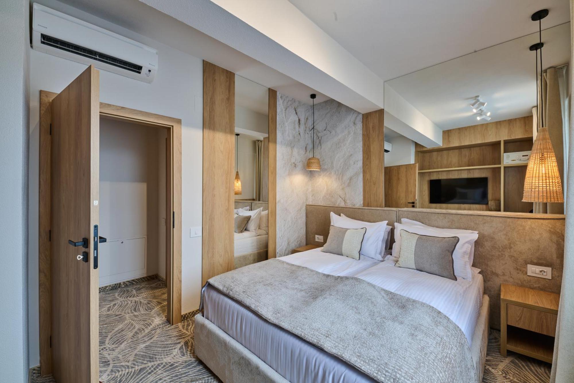 Hotel Serenity تيميشورا المظهر الخارجي الصورة