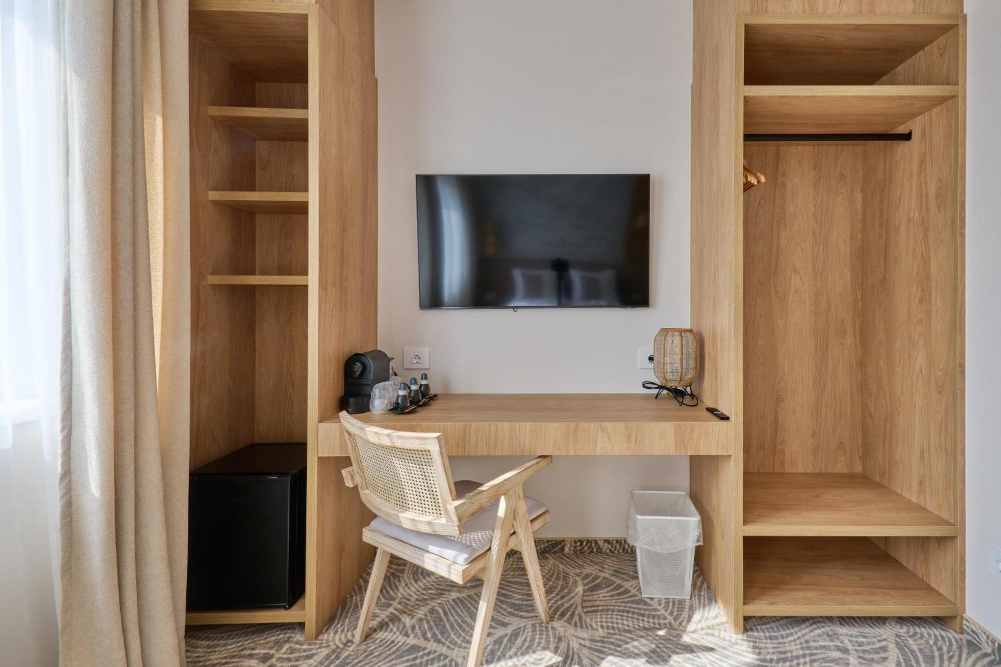 Hotel Serenity تيميشورا المظهر الخارجي الصورة
