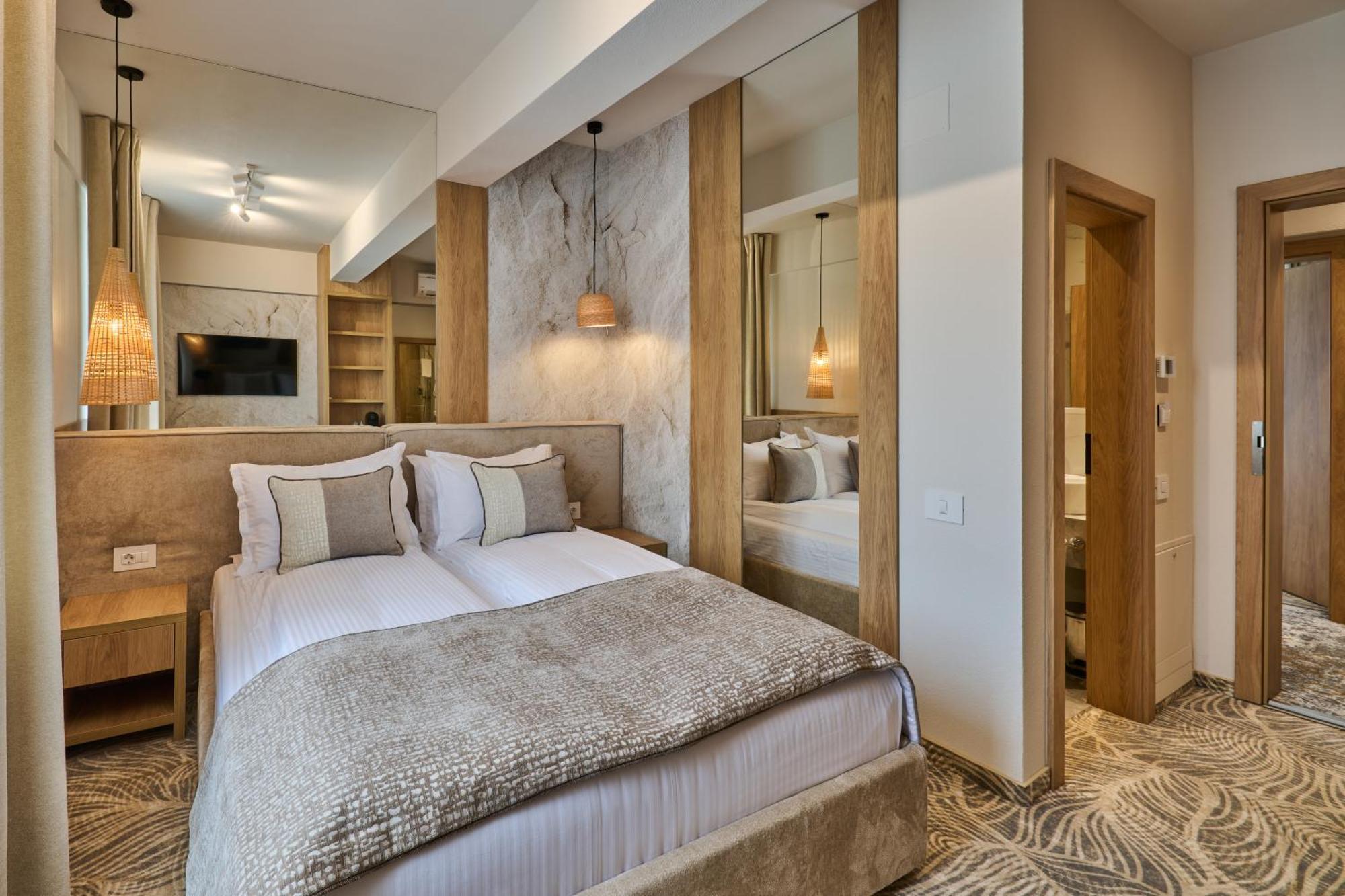 Hotel Serenity تيميشورا المظهر الخارجي الصورة